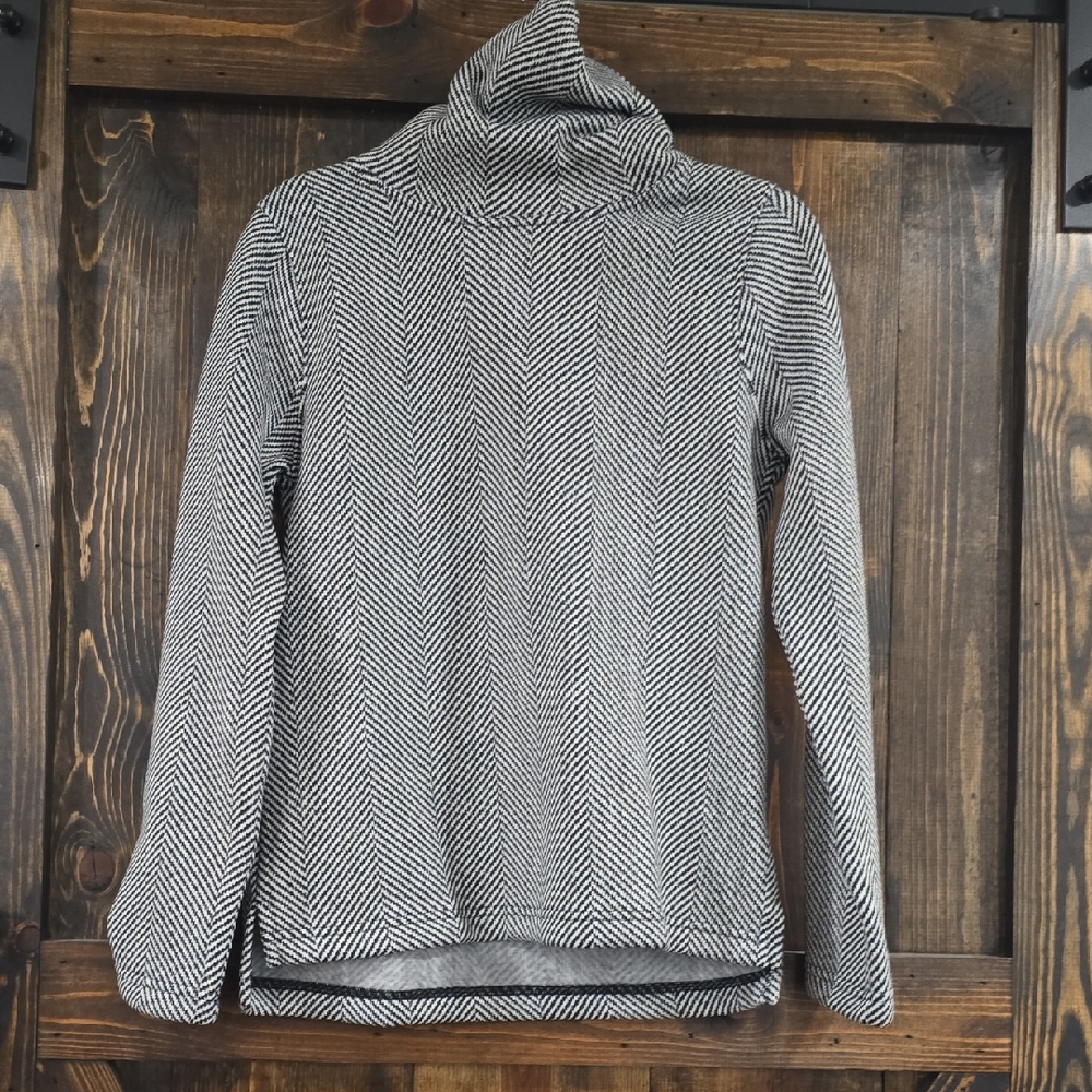 Cozy Black & White Herringbone Turtleneck Sweater J. Crew